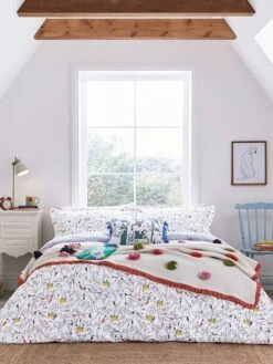 White Linear Dogs Cushion 6 White Linear Dogs Cushion -Elite Fashion Shop 637245s3