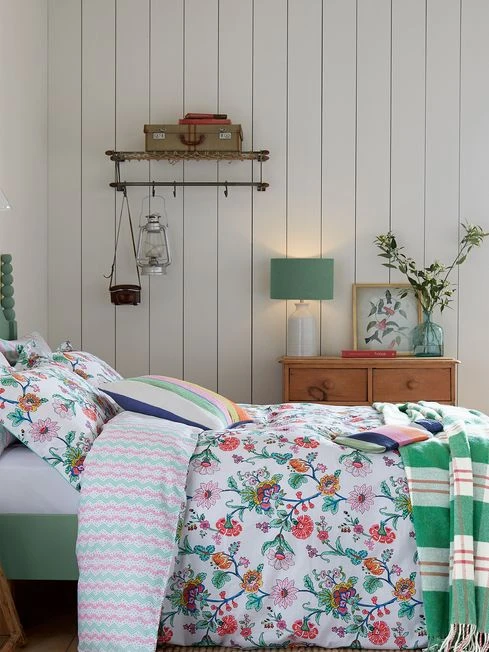 White Indienne Floral Cushion 3 White Indienne Floral Cushion - Image 3