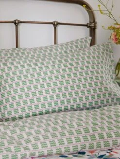 Green Pheasant Floral Housewife Pillowcase Pair
