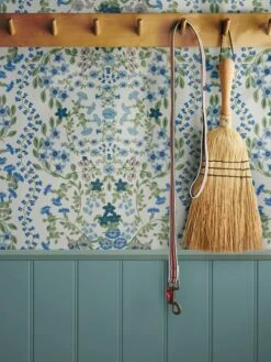 Cream Symmetrical Trellis Ditsy Wallpaper